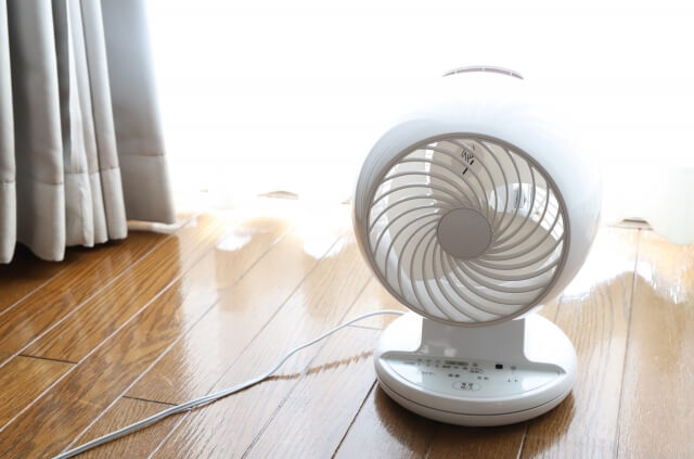 8.定期的に部屋の換気をする